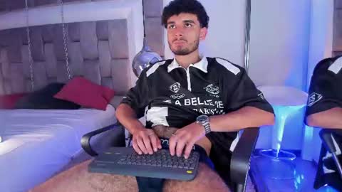 lucasthomson_ online show from July 21, 2026, 4:15 am