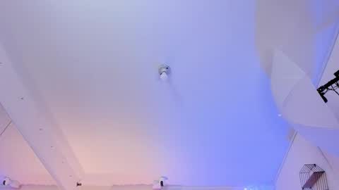 Lucero  online show from March 1, 2026, 3:41 am