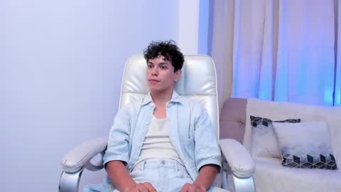 Snapshot of lucho6_9 chatting on March 31, 2026, 4:02 am Lucho online show from March 31, 2026, 4:02 am