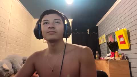 Snapshot of luchosaando chatting on January 11, 2025, 4:27 am Felipe online show from January 11, 2025, 4:27 am