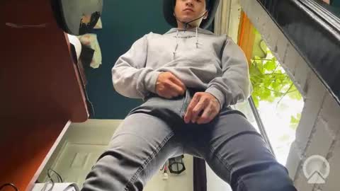 Snapshot of luchosaando chatting on October 27, 2025, 2:32 pm Felipe online show from October 27, 2025, 2:32 pm