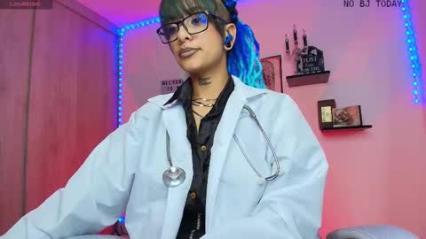 Veronica Rati    online show from October 3, 2025, 5:32 pm