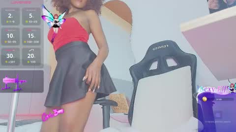 lucia01m online show from May 30, 2026, 7:00 pm