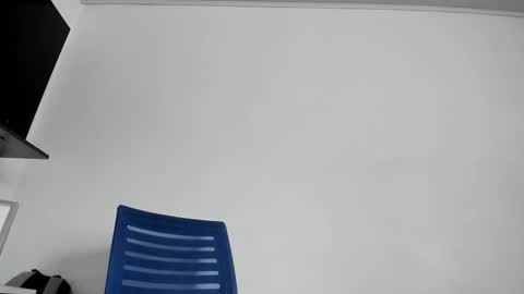 Snapshot of lucia_fuster chatting on September 13, 2025, 6:18 pm Lucia online show from September 13, 2025, 6:18 pm