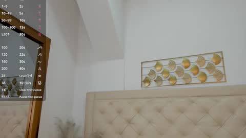 lucia_lorenz online show from January 6, 2026, 11:36 am