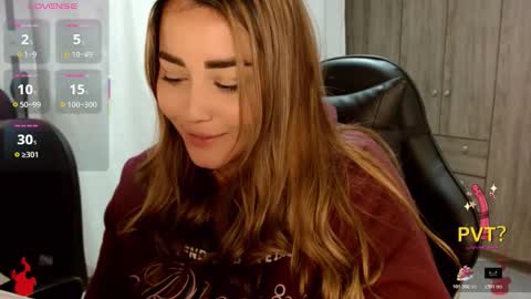 lucia star  online show from December 20, 2025, 2:51 am