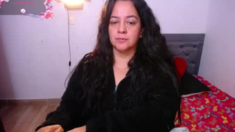 Lucia Vonne online show from June 14, 2026, 4:03 am