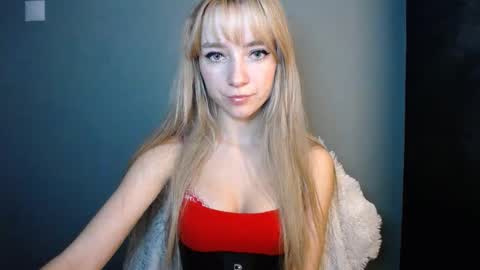 Lucy online show from November 21, 2025, 1:32 pm