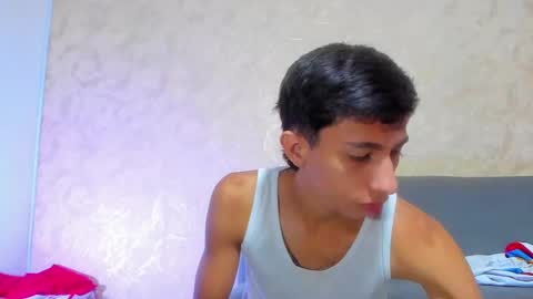 Snapshot of lucian_davii chatting on November 18, 2025, 12:31 pm Pirulo online show from November 18, 2025, 12:31 pm