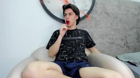 lucian_greyy online show from October 14, 2025, 4:02 am