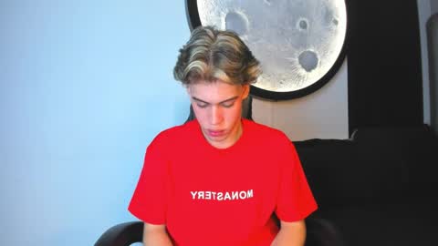 lucian_greyy online show from November 10, 2025, 5:06 am