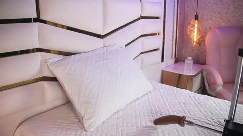 luciana_agudelo online show from May 3, 2026, 7:20 pm