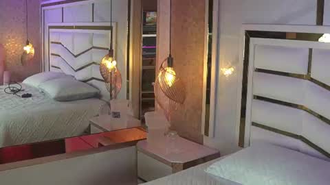 luciana_agudelo online show from June 15, 2026, 7:05 pm
