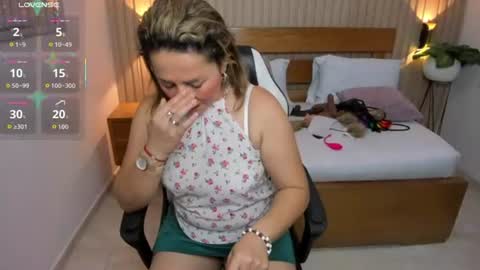 Luciana online show from June 26, 2026, 12:20 pm