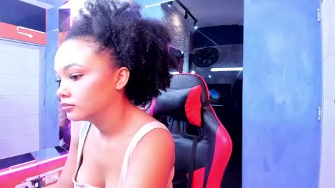 LUCIANA  online show from April 8, 2026, 12:27 pm