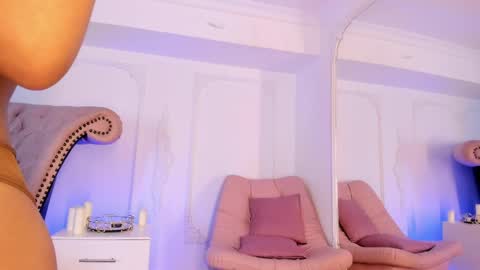 Luciana online show from June 7, 2026, 2:32 pm