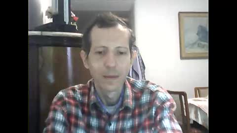 Snapshot of lucianoaxel chatting on December 8, 2024, 9:41 pm Luciano online show from December 8, 2024, 9:41 pm