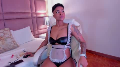 Snapshot of luciawallace chatting on March 7, 2025, 12:15 am lucia wallace online show from March 7, 2025, 12:15 am