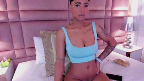 Snapshot of luciawallace chatting on March 8, 2025, 11:18 pm lucia wallace online show from March 8, 2025, 11:18 pm