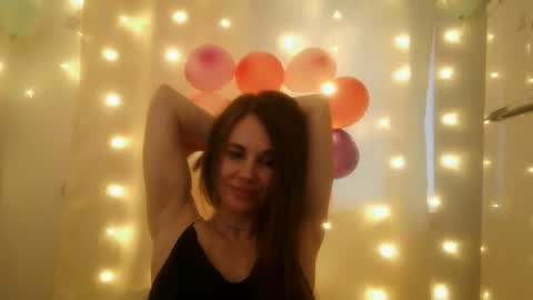 LucieMack online show from February 13, 2026, 4:30 am