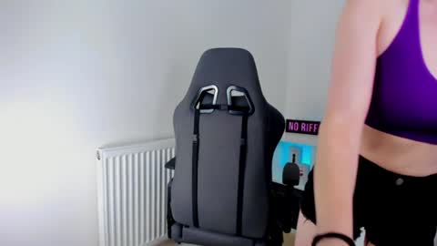 Lucie Winters online show from July 2, 2026, 7:58 am