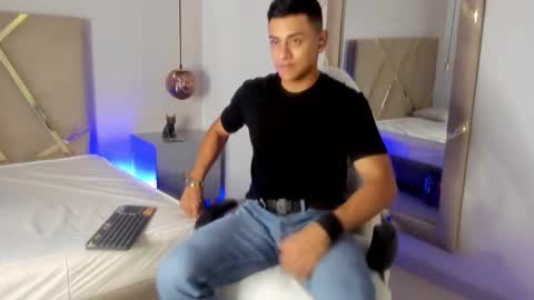 Leo online show from November 15, 2025, 11:40 am