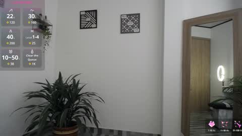 Snapshot of luciiana_lol chatting on December 13, 2024, 8:04 pm luciiana online show from December 13, 2024, 8:04 pm