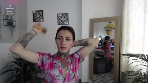 Snapshot of luciiana_lol chatting on February 21, 2025, 7:21 pm luciiana online show from February 21, 2025, 7:21 pm