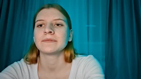 Monika online show from November 11, 2025, 7:47 pm