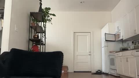 Snapshot of lucky_bme chatting on May 5, 2026, 9:01 pm lucky_bme online show from May 5, 2026, 9:01 pm