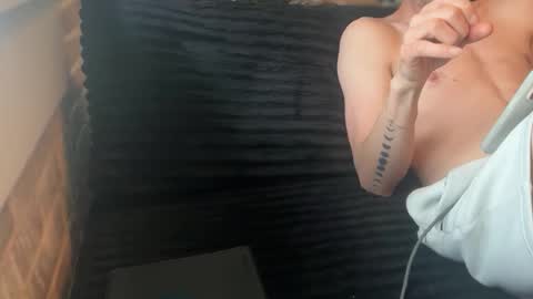 Snapshot of lucky_bme chatting on May 23, 2026, 1:59 pm lucky_bme online show from May 23, 2026, 1:59 pm