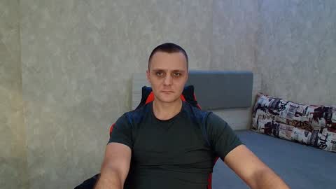 Snapshot of lucky_guy99 chatting on January 10, 2025, 3:50 am Ethan online show from January 10, 2025, 3:50 am