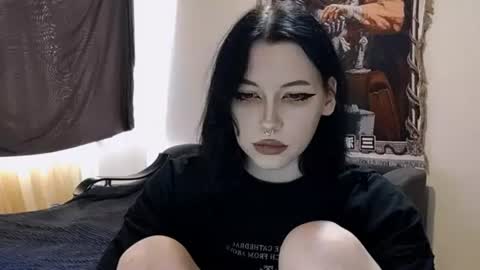 luckybastrad0677 online show from June 13, 2026, 8:34 am