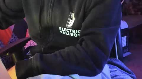 Lucky online show from November 14, 2025, 10:18 pm