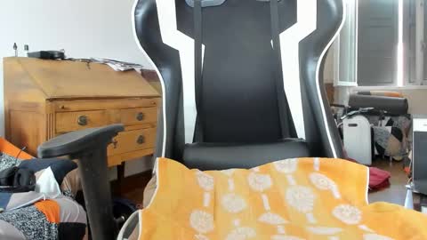 Snapshot of luckydrakex chatting on February 27, 2026, 10:15 am Lucky online show from February 27, 2026, 10:15 am