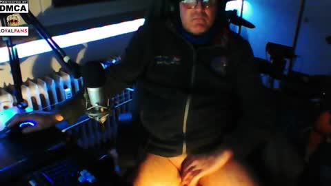        call me  Stefan online show from February 8, 2025, 11:24 pm