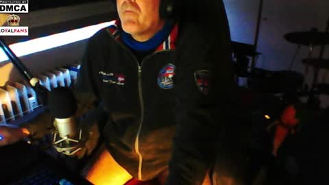        call me  Stefan online show from March 1, 2025, 7:59 pm