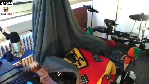        call me  Stefan online show from March 2, 2025, 3:27 pm