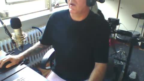 Snapshot of luckyfreak1 chatting on July 18, 2026, 5:17 pm call me Stefan online show from July 18, 2026, 5:17 pm