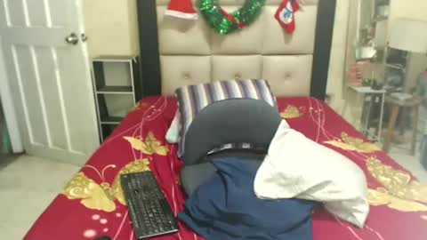 angelisa online show from December 6, 2024, 9:43 am