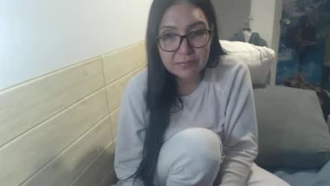 angelisa online show from February 17, 2026, 11:22 pm