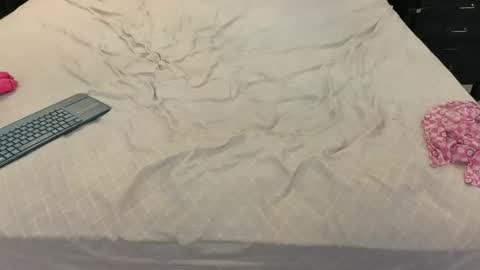 Snapshot of luckylee1992 chatting on February 28, 2026, 3:07 am luckylee1992 online show from February 28, 2026, 3:07 am