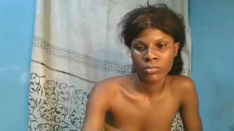 Snapshot of luckymadequeen chatting on April 19, 2026, 8:11 pm Gloria online show from April 19, 2026, 8:11 pm