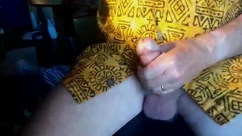Snapshot of luckypirateboy chatting on June 3, 2026, 6:02 pm BIG Daddy cock. Tips make it harder online show from June 3, 2026, 6:02 pm