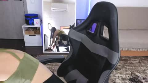 Snapshot of luckyrebel_ chatting on May 13, 2026, 7:28 am Monika online show from May 13, 2026, 7:28 am