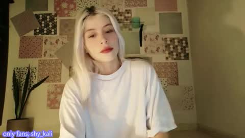 Snapshot of luckysapphire777 chatting on December 22, 2025, 6:43 am luckysapphire777 online show from December 22, 2025, 6:43 am