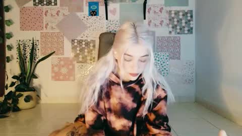 Snapshot of luckysapphire777 chatting on February 26, 2026, 8:13 am luckysapphire777 online show from February 26, 2026, 8:13 am