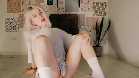 Snapshot of luckysapphire777 chatting on March 11, 2026, 10:21 am luckysapphire777 online show from March 11, 2026, 10:21 am