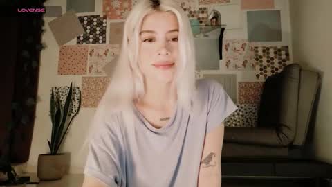 Snapshot of luckysapphire777 chatting on March 21, 2026, 8:19 am luckysapphire777 online show from March 21, 2026, 8:19 am