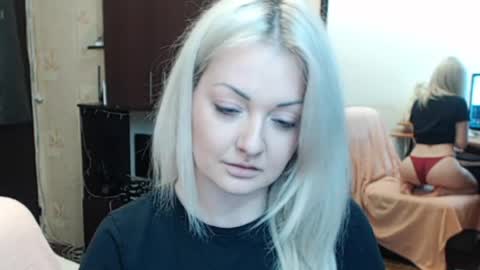 Snapshot of luckyshotgirl chatting on May 18, 2026, 1:06 pm LuckyShot online show from May 18, 2026, 1:06 pm